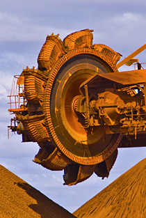 Kaydon Bearings - markets - mining - iron ore mining site reclaimer